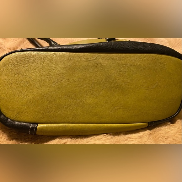 Carlo G hand bag - Picture 5 of 8